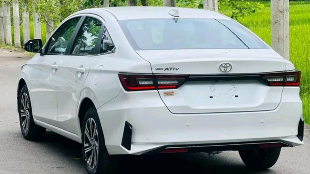 Toyota Yaris Ativ 2025